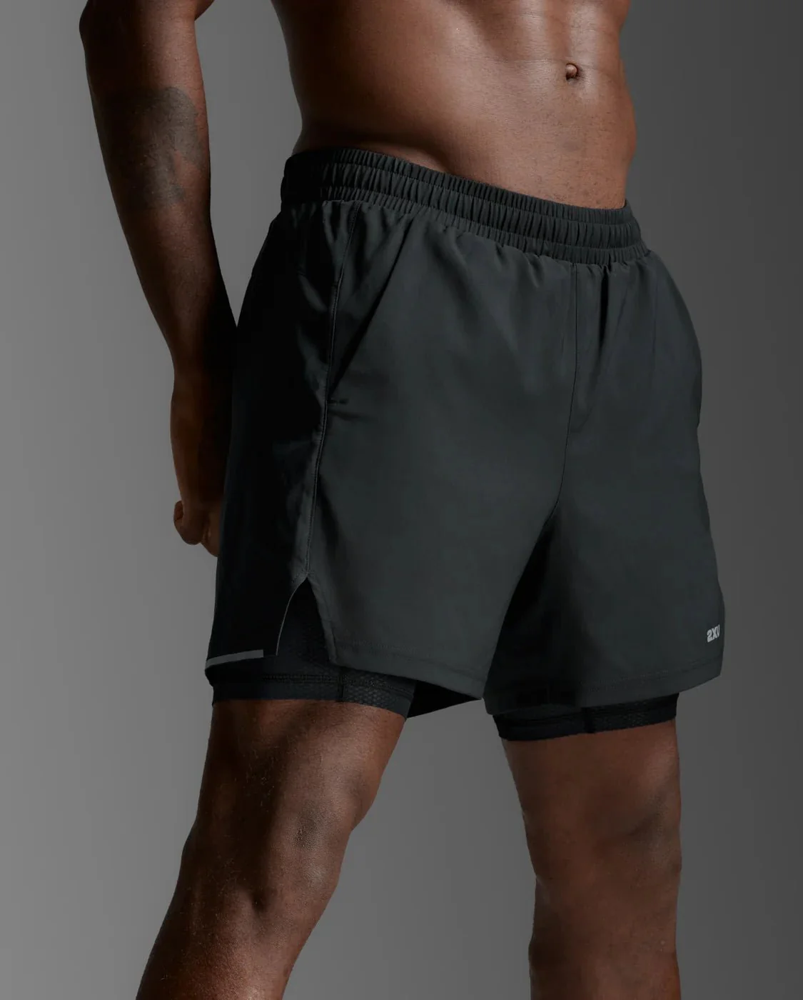 2XU Aero Mesh 2-in-1 5 Inch shorts Men's - Image 13