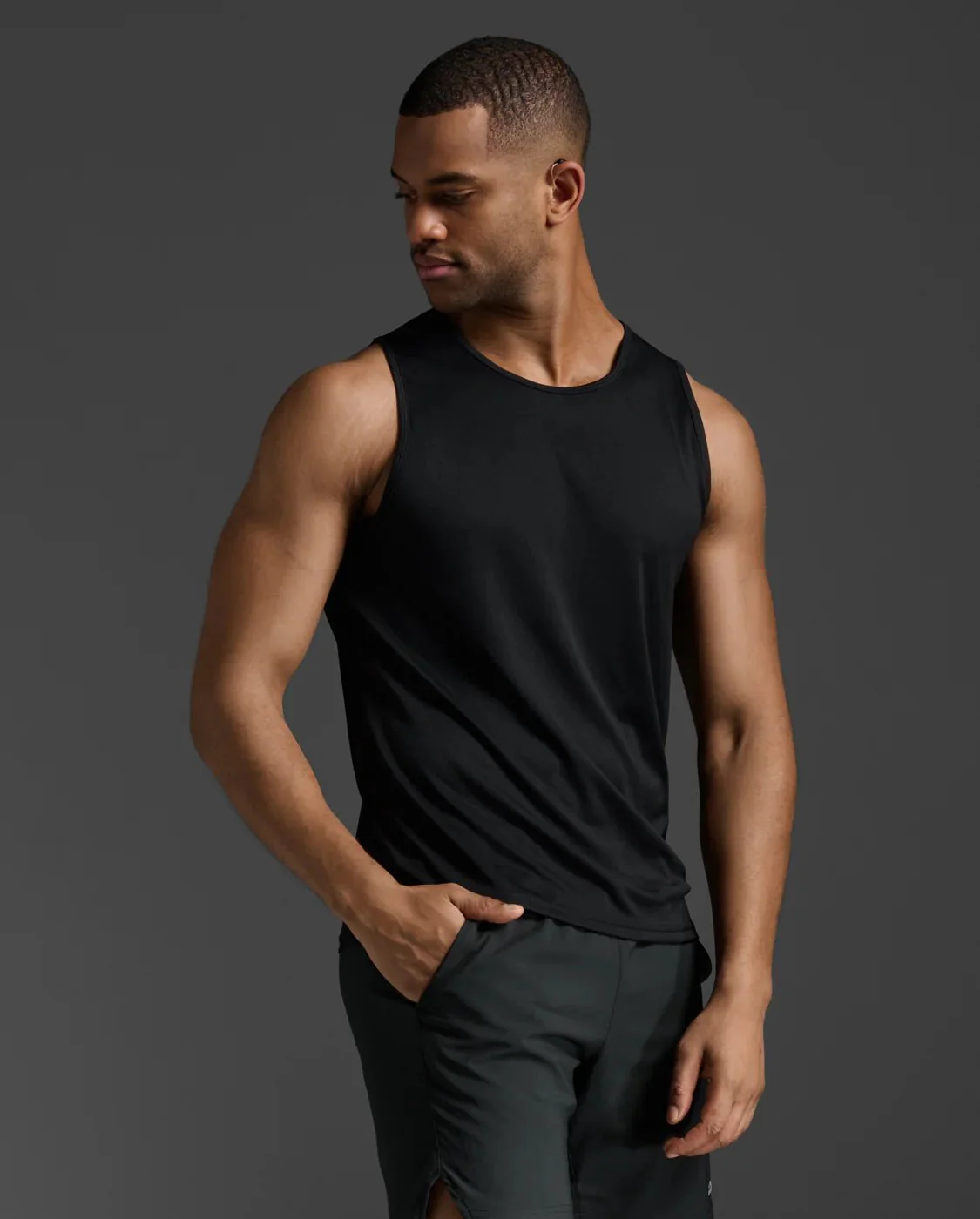 2XU Men's Aero Tank - Image 7