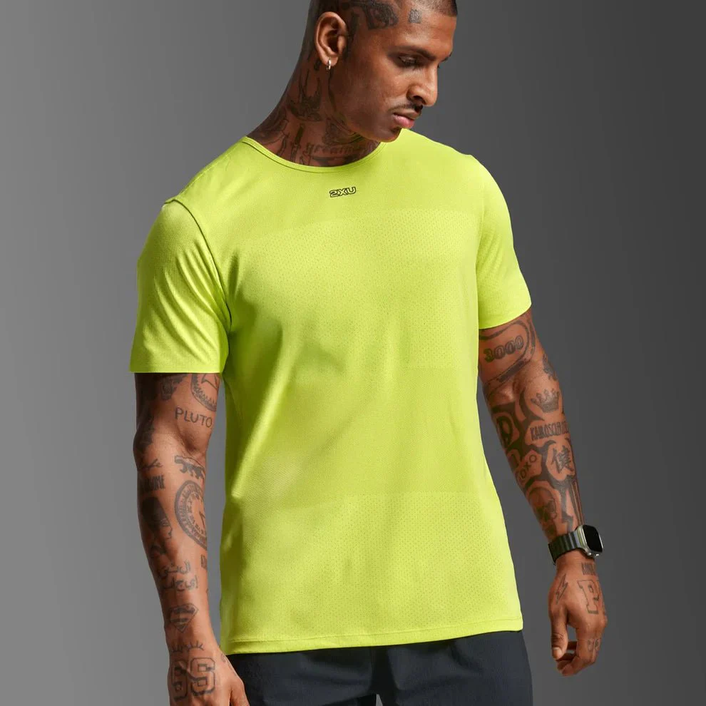 2XU Men's Light Speed Tech Tee - Image 4