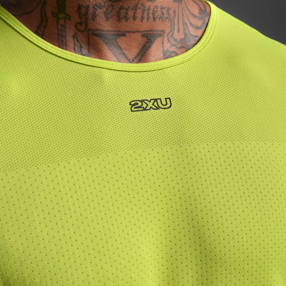 2XU Men's Light Speed Tech Tee - Image 7
