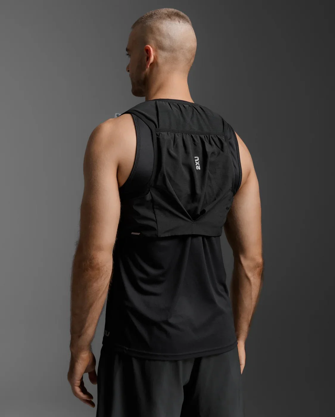 2XU Run Hydration Vest Pack - Premium Running Hydration System - Image 6