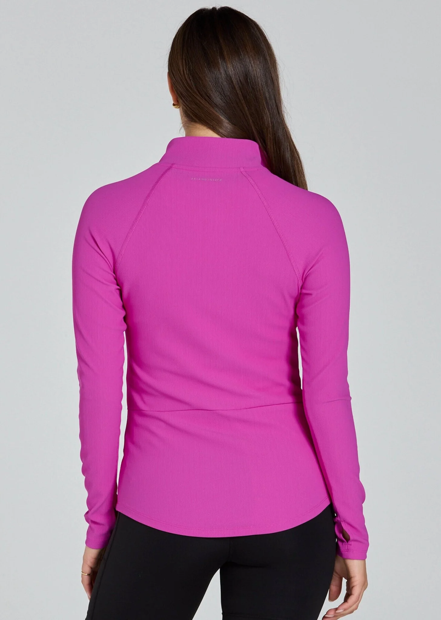 ABI AND JOSEPH Move it Midlayer Top Women's - Image 8