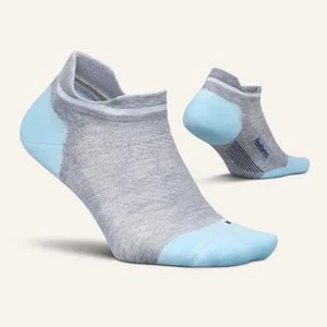 Feetures Elite Max Cushion No-Show Tab Socks - Image 4