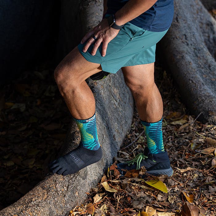 Injinji Spectrum Trail Midweight Crew - Image 9