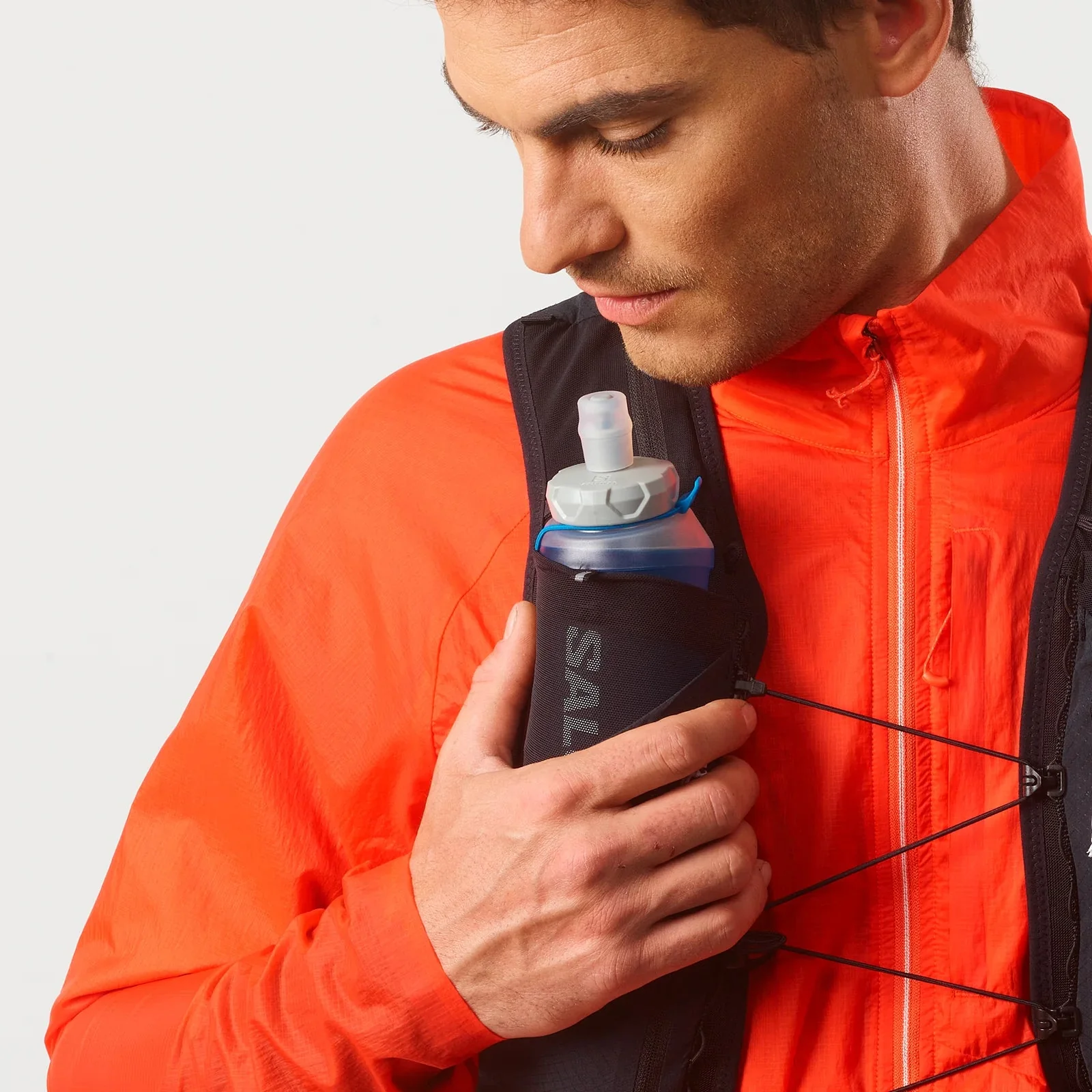 Salomon SOFT FLASK 500ml/17oz ULTRA 42 Grey - Collapsible Running Hydration Bottle - Image 3