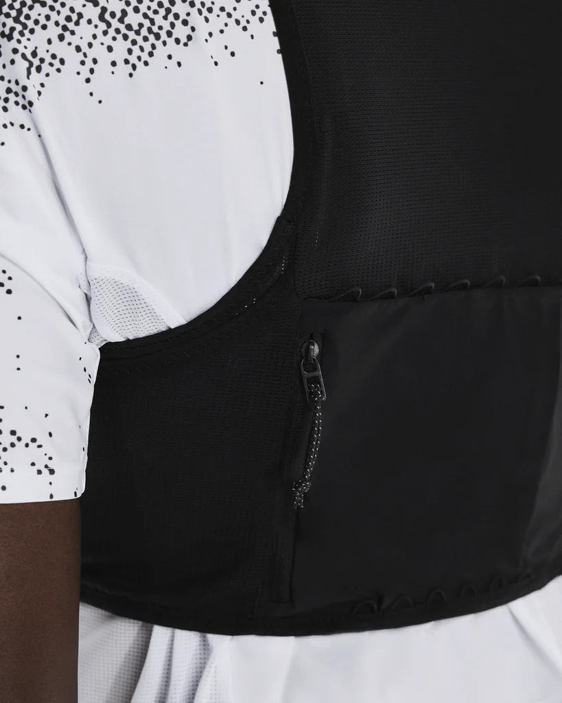 Unisex On Running Ultra Vest Pro Black - Image 4