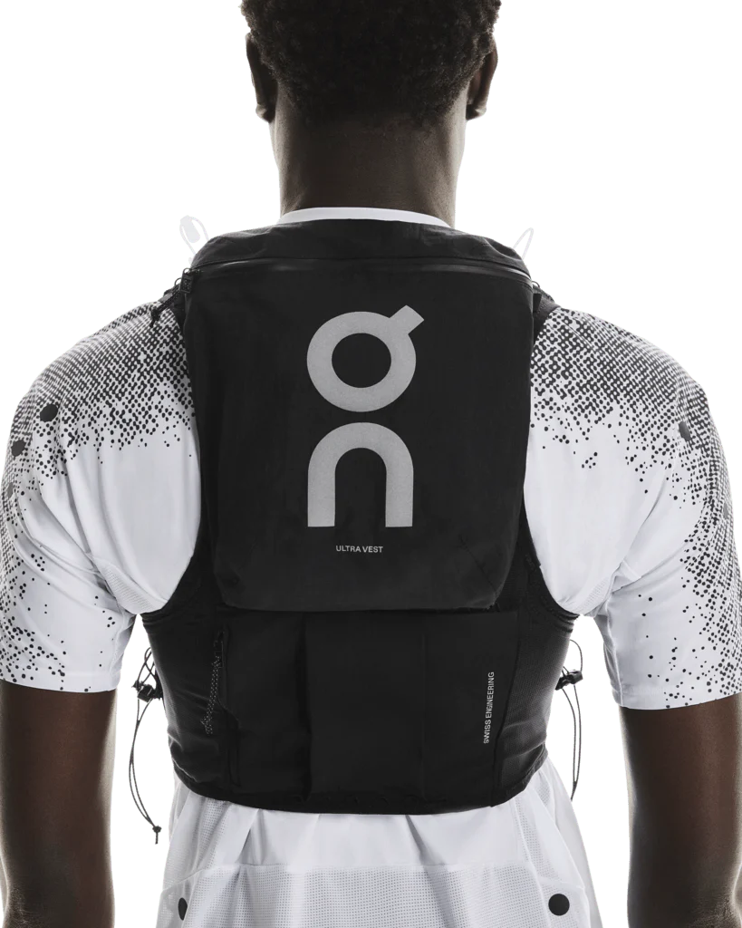 Unisex On Running Ultra Vest Pro Black - Image 5